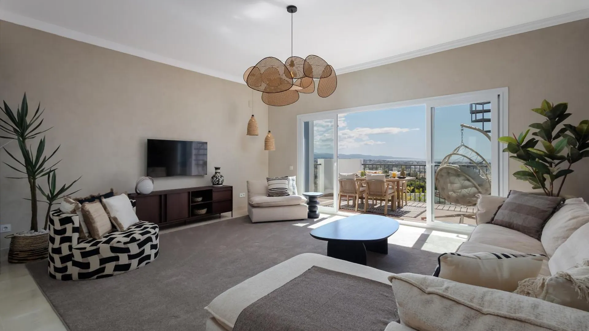 Luxe Penthouse In Golf Paradijs Estepona