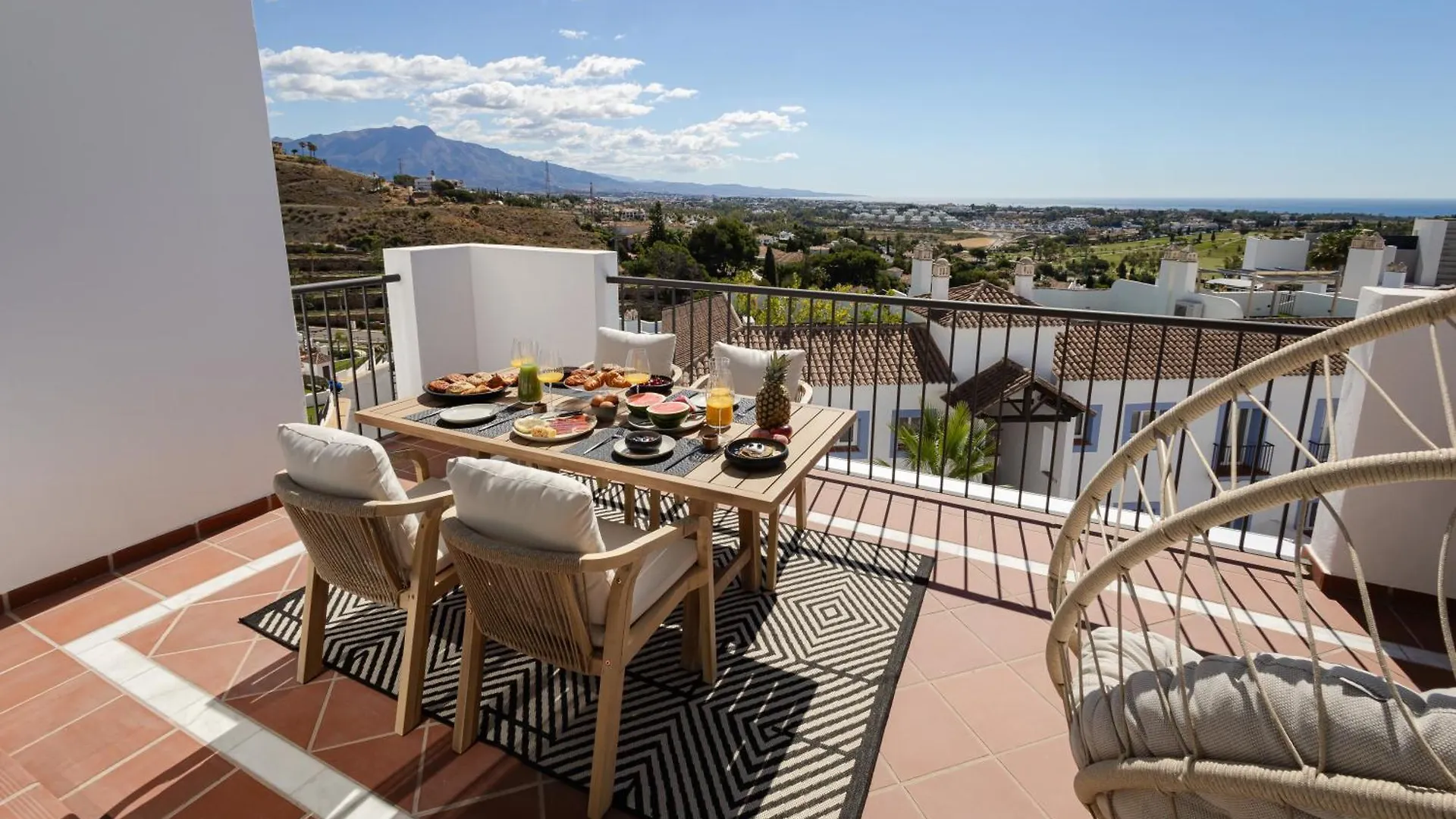 Apartment Luxe Penthouse In Golf Paradijs Estepona